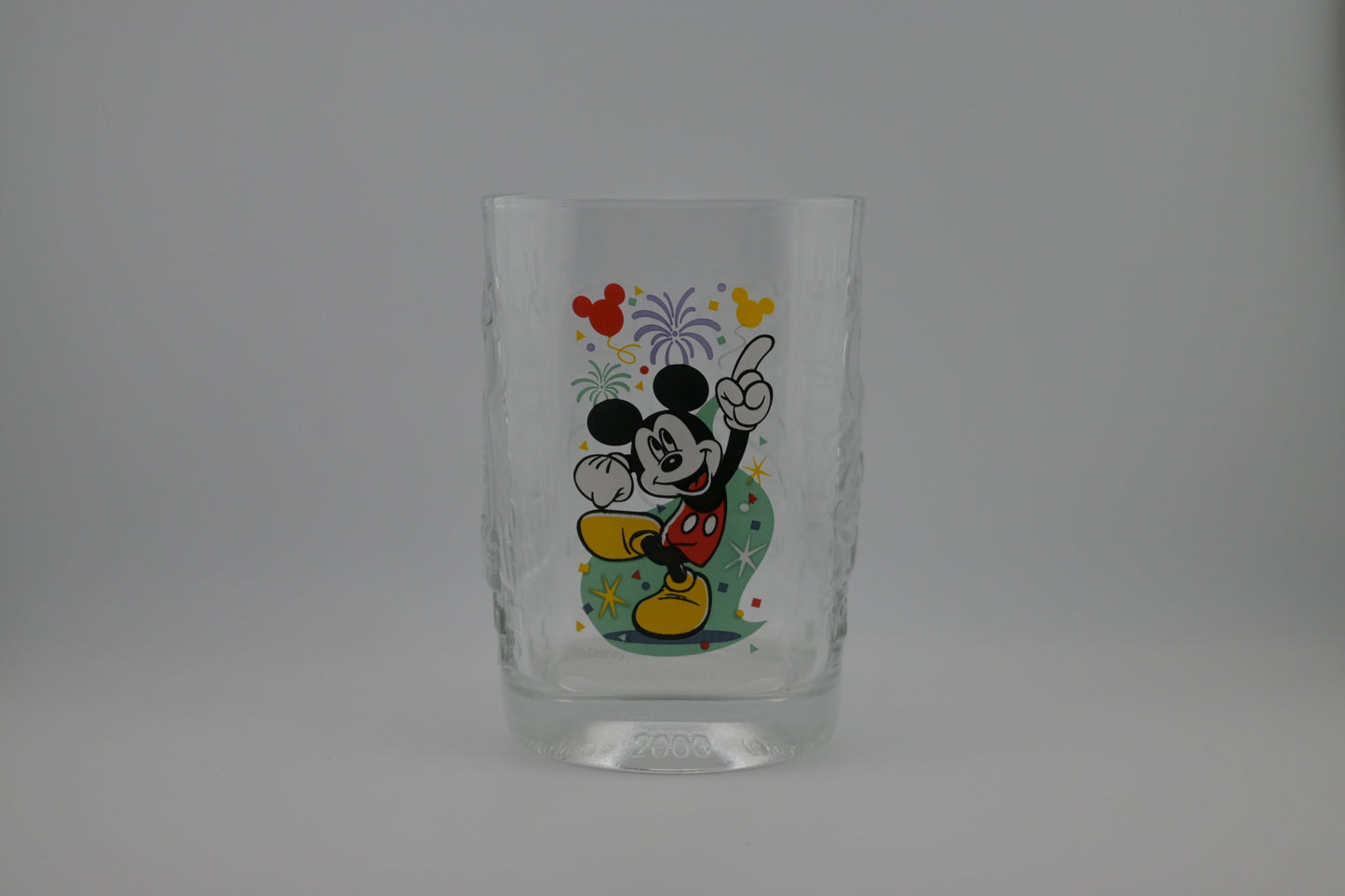 2000 McDonald’s Walt Disney Commemorative Glass – Limited Edition Collectible – Pointing Mickey
