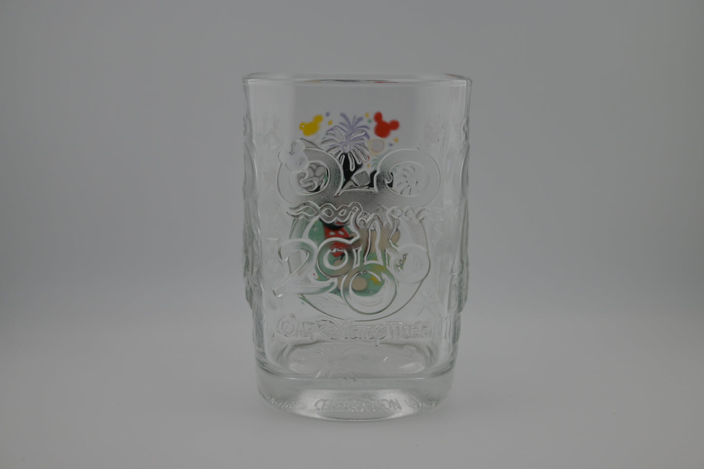 2000 McDonald’s Walt Disney Commemorative Glass – Limited Edition Collectible – Pointing Mickey