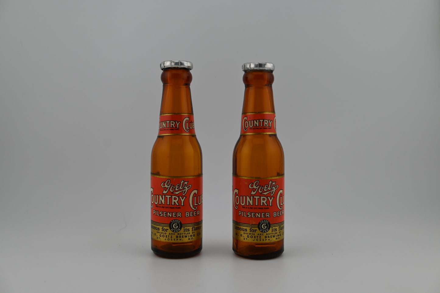 Vintage 1950s Goetz Country Club Pilsner Beer Bottle Salt & Pepper Shakers