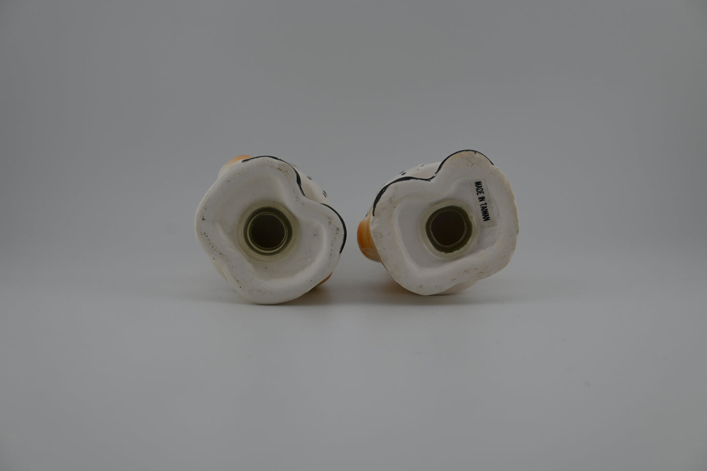 Vintage Chef’s Duo Salt & Pepper Shaker Set - Classic Culinary Charm