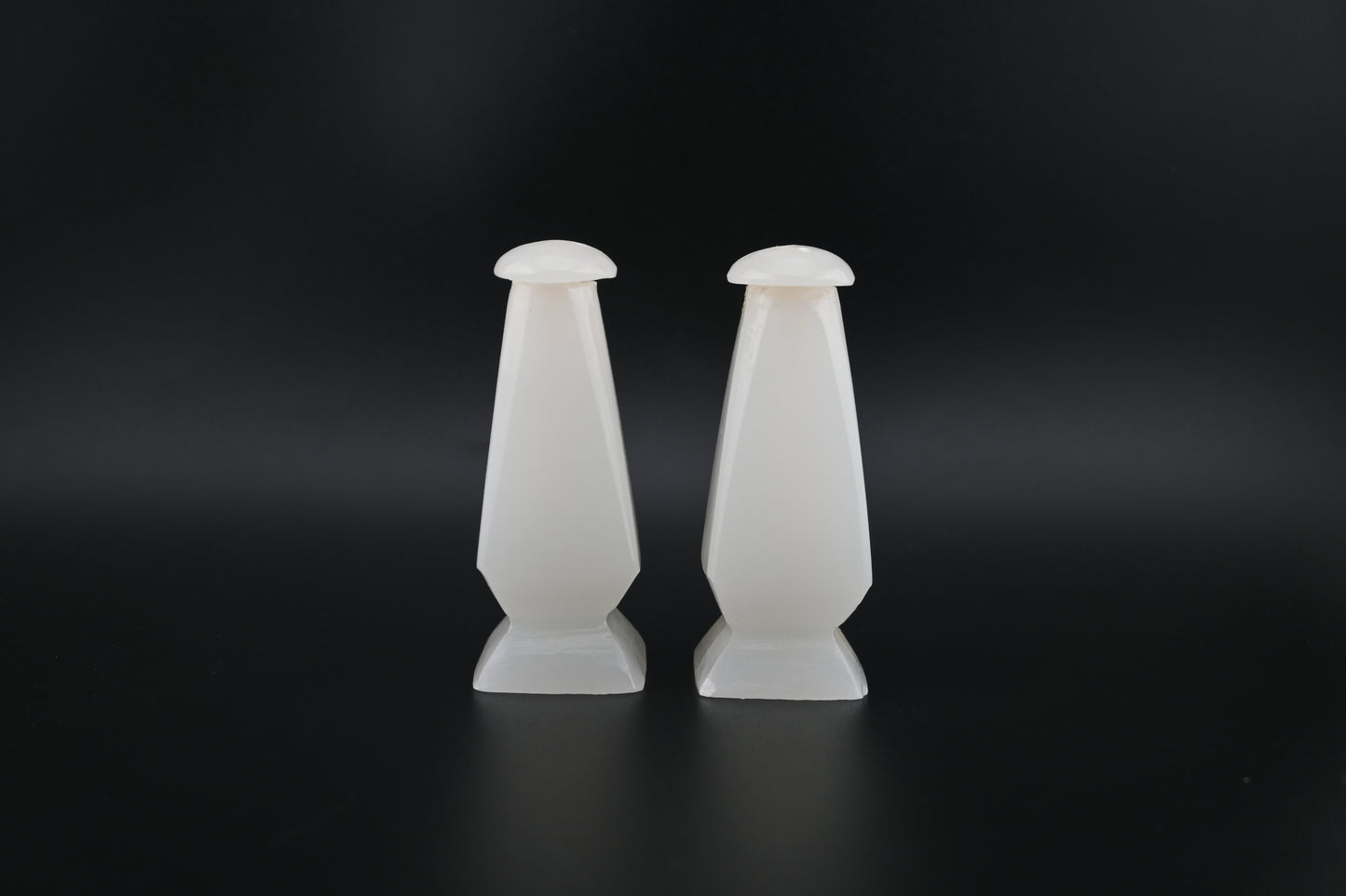 Vintage White Onyx Salt & Pepper Shaker Set - Elegant Stoneware
