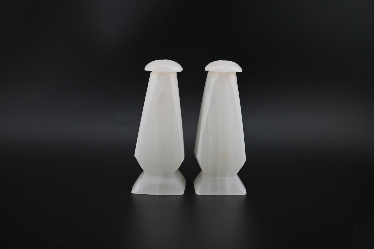 Vintage White Onyx Salt & Pepper Shaker Set - Elegant Stoneware