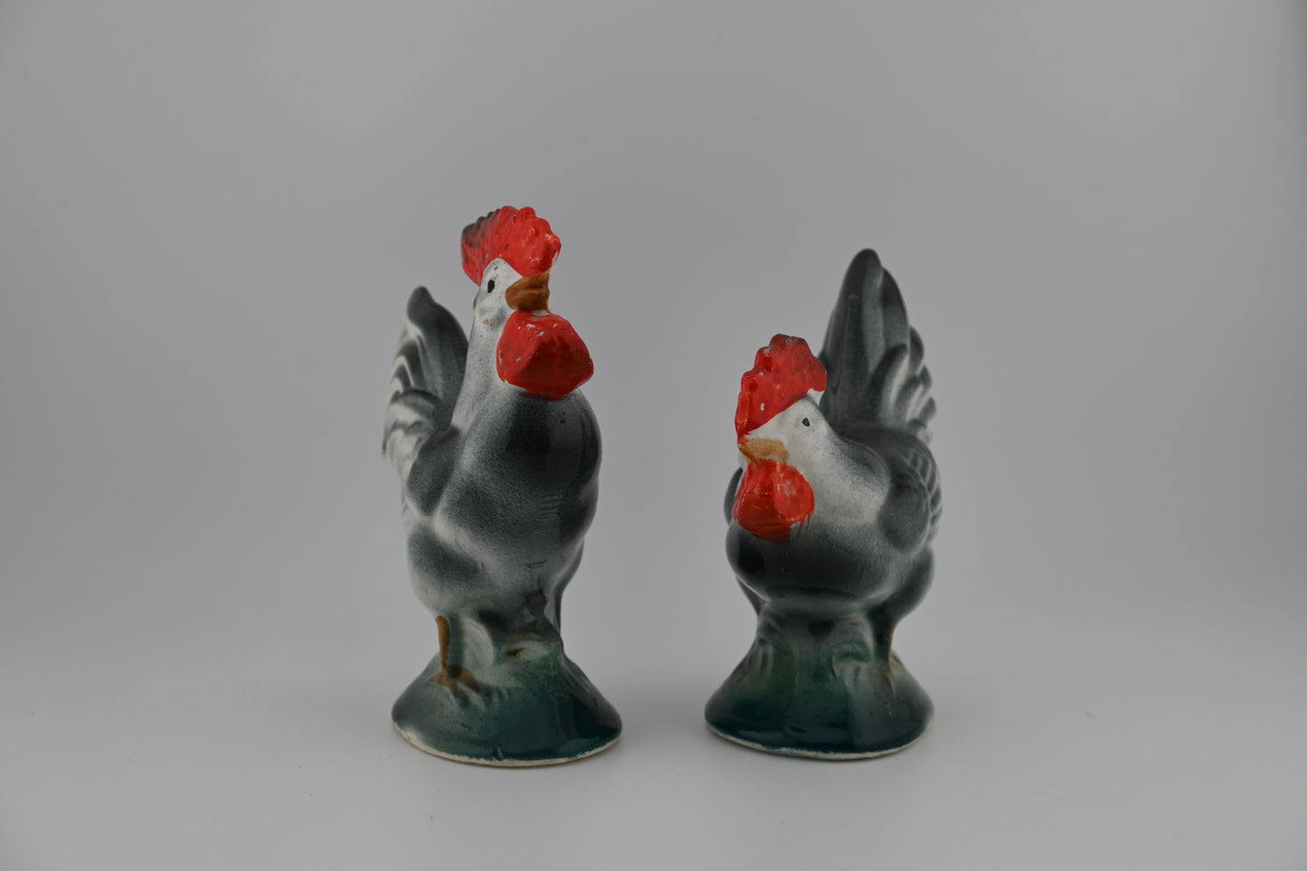 Vintage 1950s Plymouth Rock Roosters Ceramic Salt and Pepper Shakers Set – Made in Japan